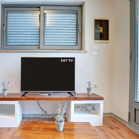 Apartman Laura *