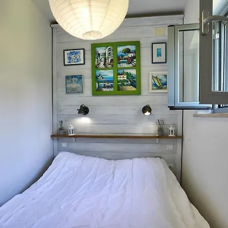 Apartman Laura *